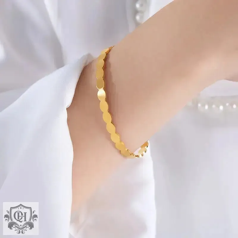 18K Gold Trendy Design Versatile Bracelets