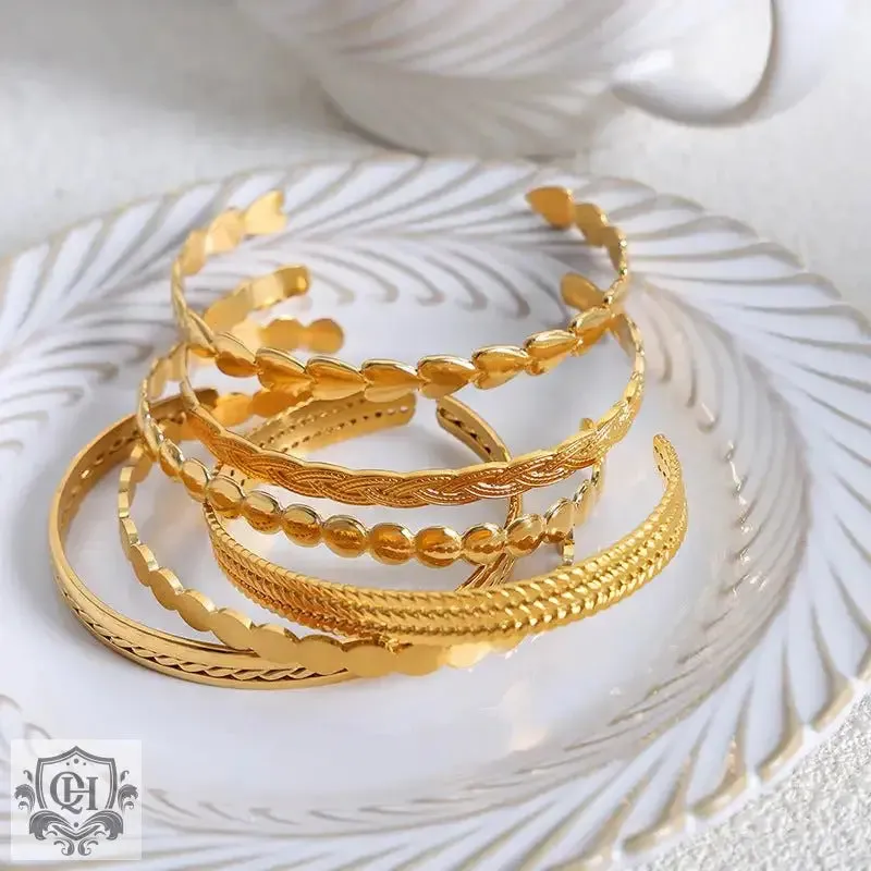 18K Gold Trendy Design Versatile Bracelets