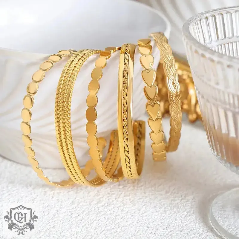 18K Gold Trendy Design Versatile Bracelets