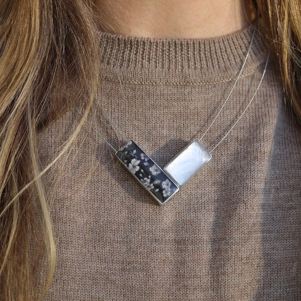 Black & White Kimono Magnetic V Pendant