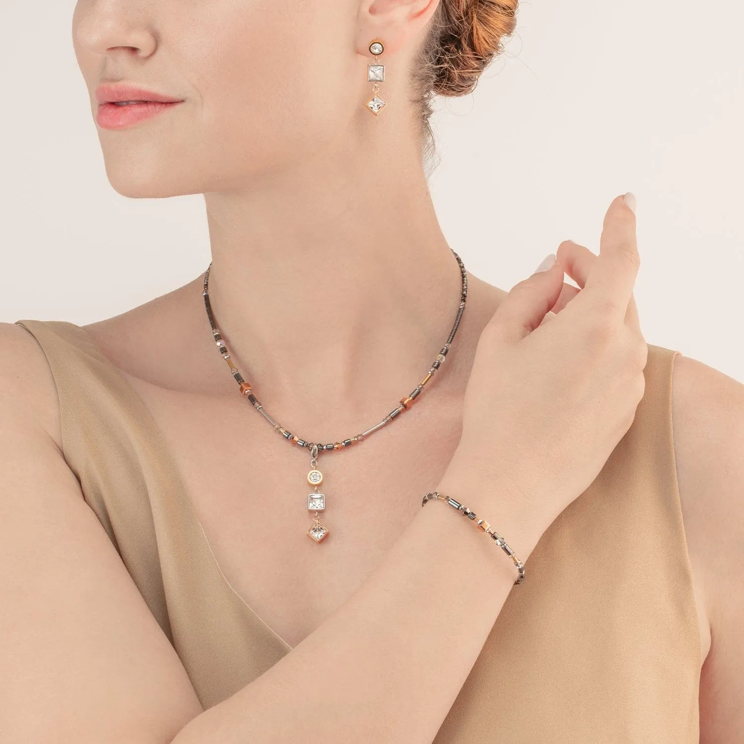 Brilliant Square Trilogy Bracelet