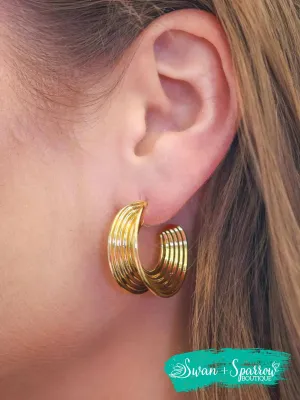Cue The Chic Hoop Earrings