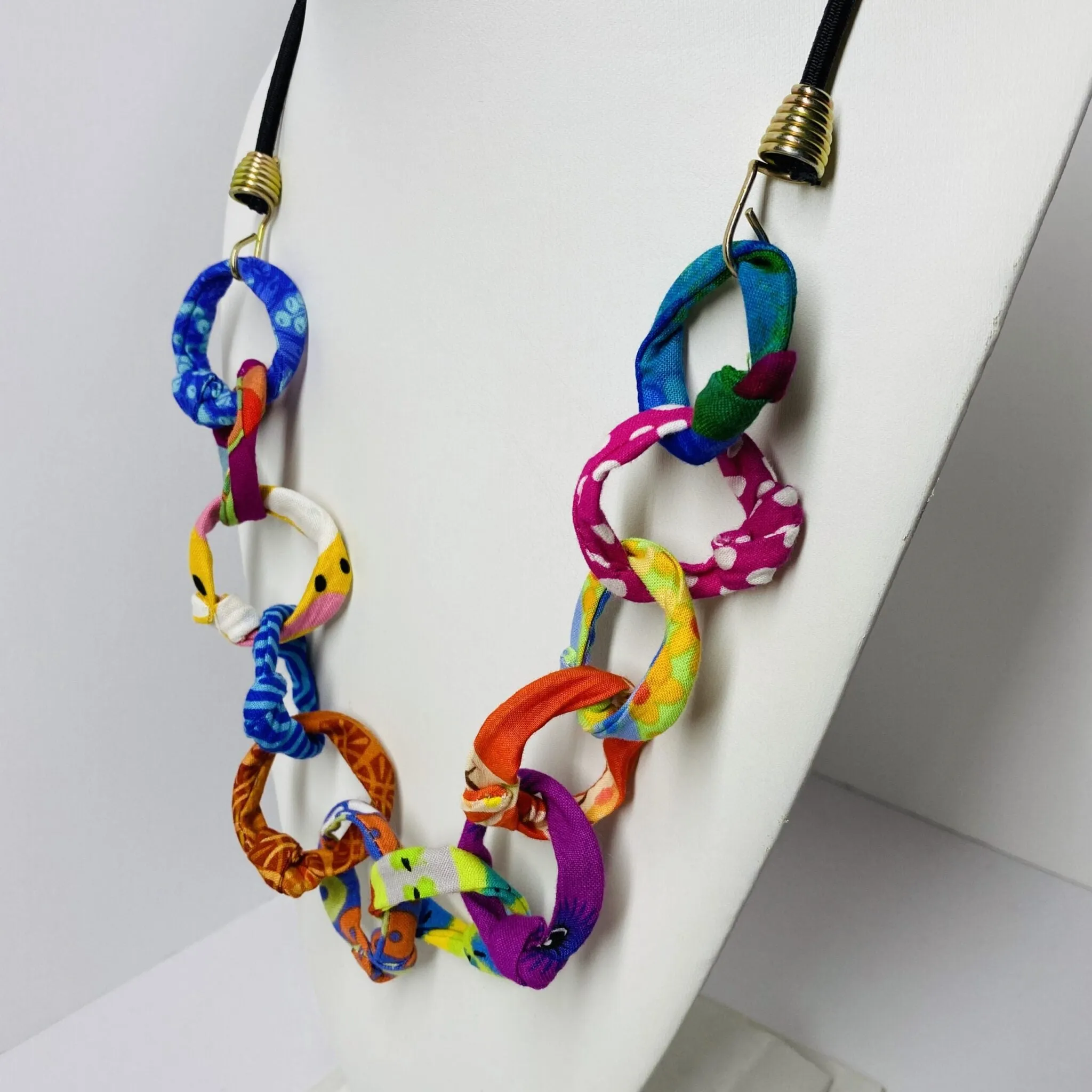 FICKLESTICKS Small Chain on Bungee Necklace - NEUTRALS (NOT MULTI)