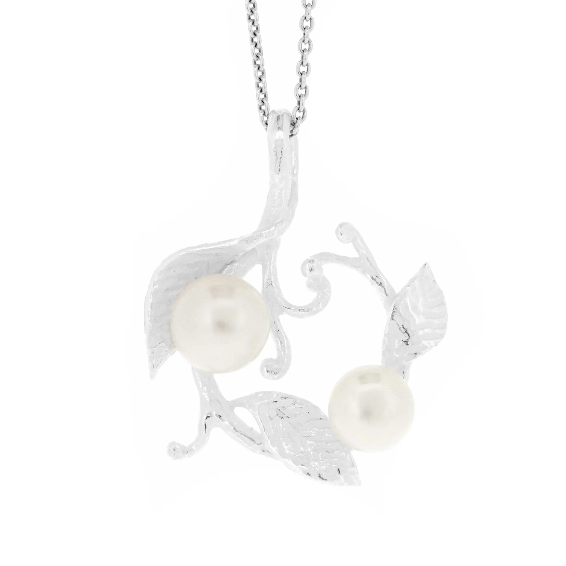 Freshwater Pearl & Leaves Wreath Sterling Silver Pendant