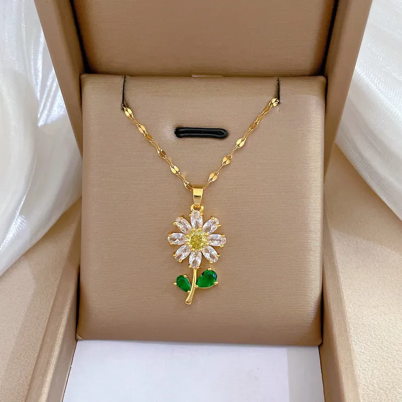 Gold Plated Charming Colorful Rhinestone Butterfly Pendant Neckalce For Women