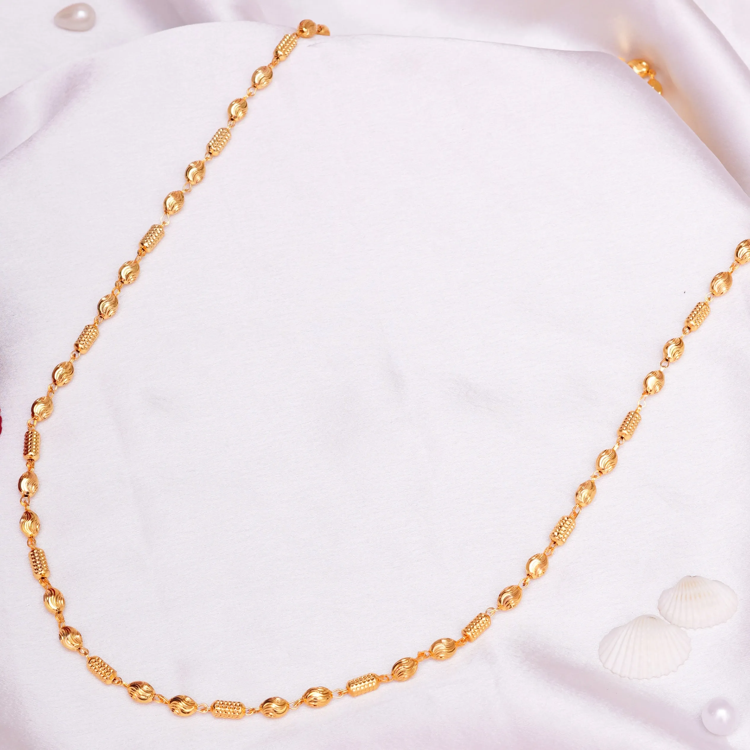 GOLD PLATED UNIQUE PATTERN CHAIN