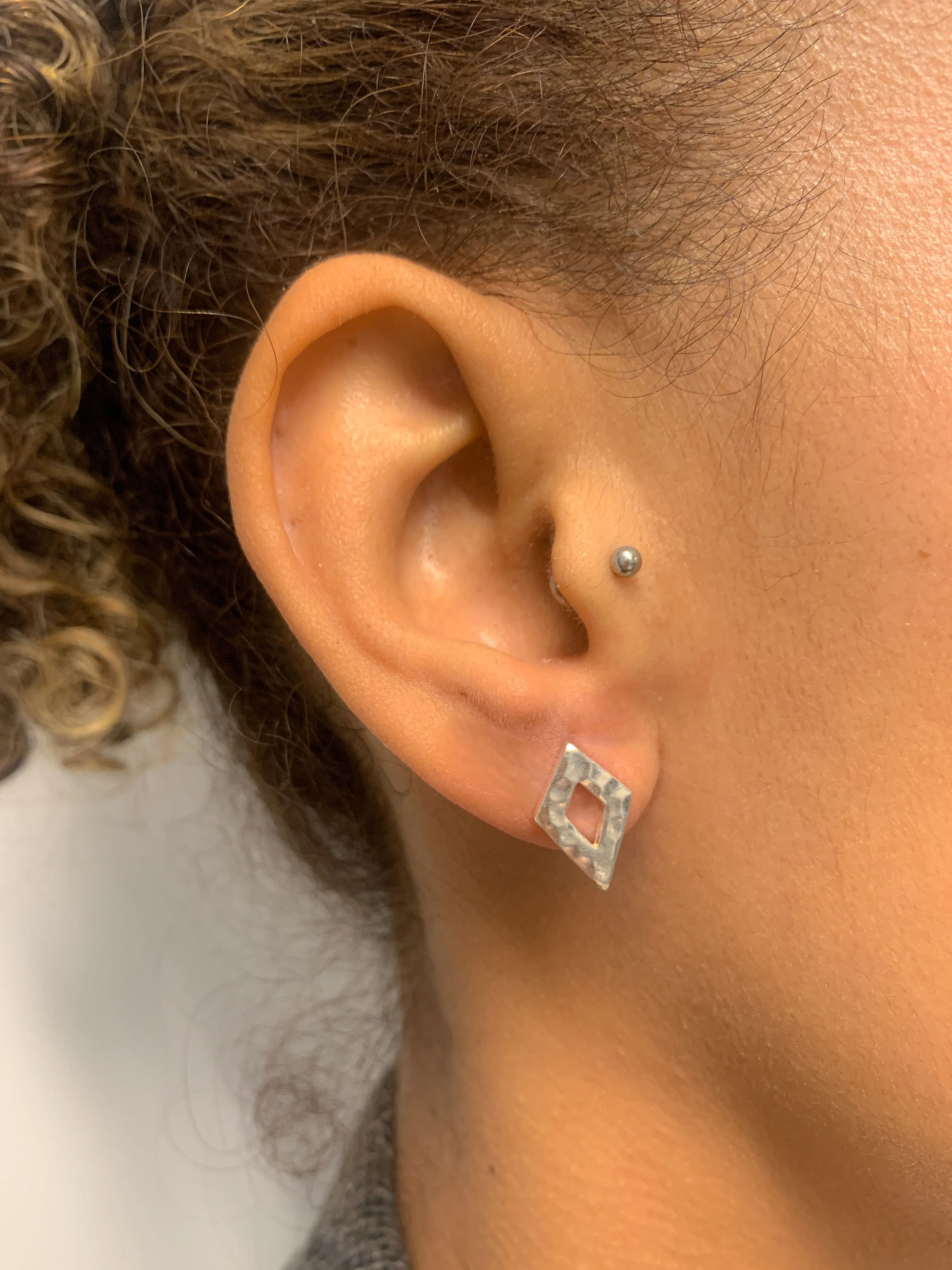 Hammered Kite Earrings - Diamond Shape Earrings - Silver Rhombus Studs