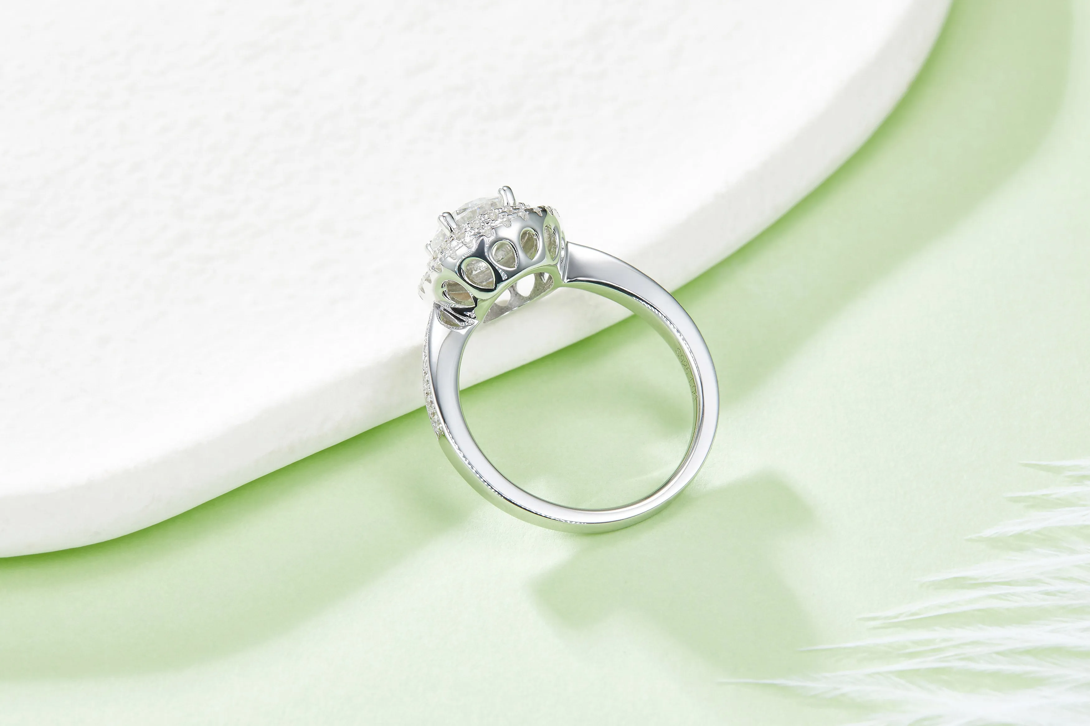 Luxurious Soleste Halo 1.0 Carat Round Cut Moissanite Engagement Ring