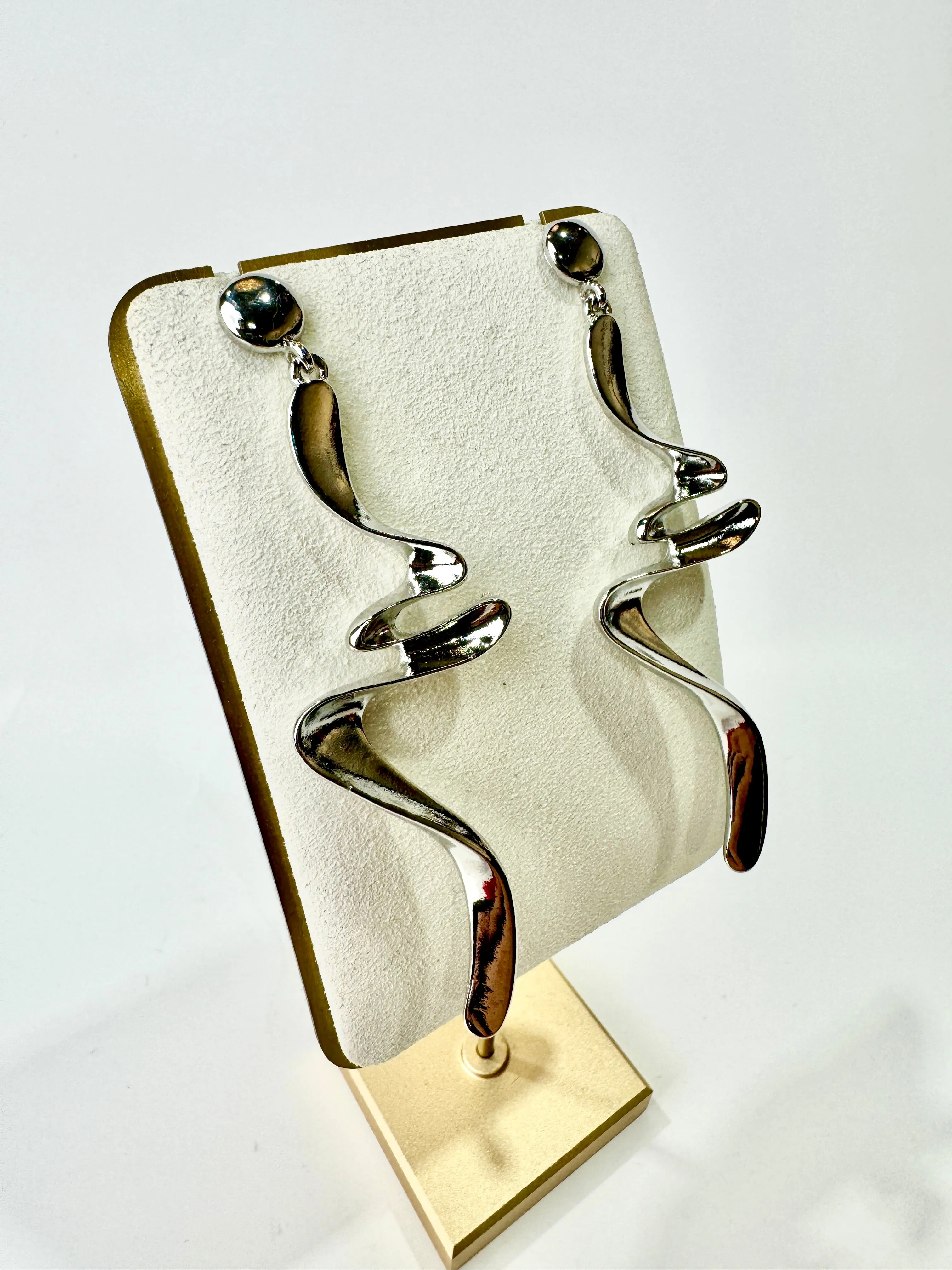 Oliv - Silver Twist Drop Earrings