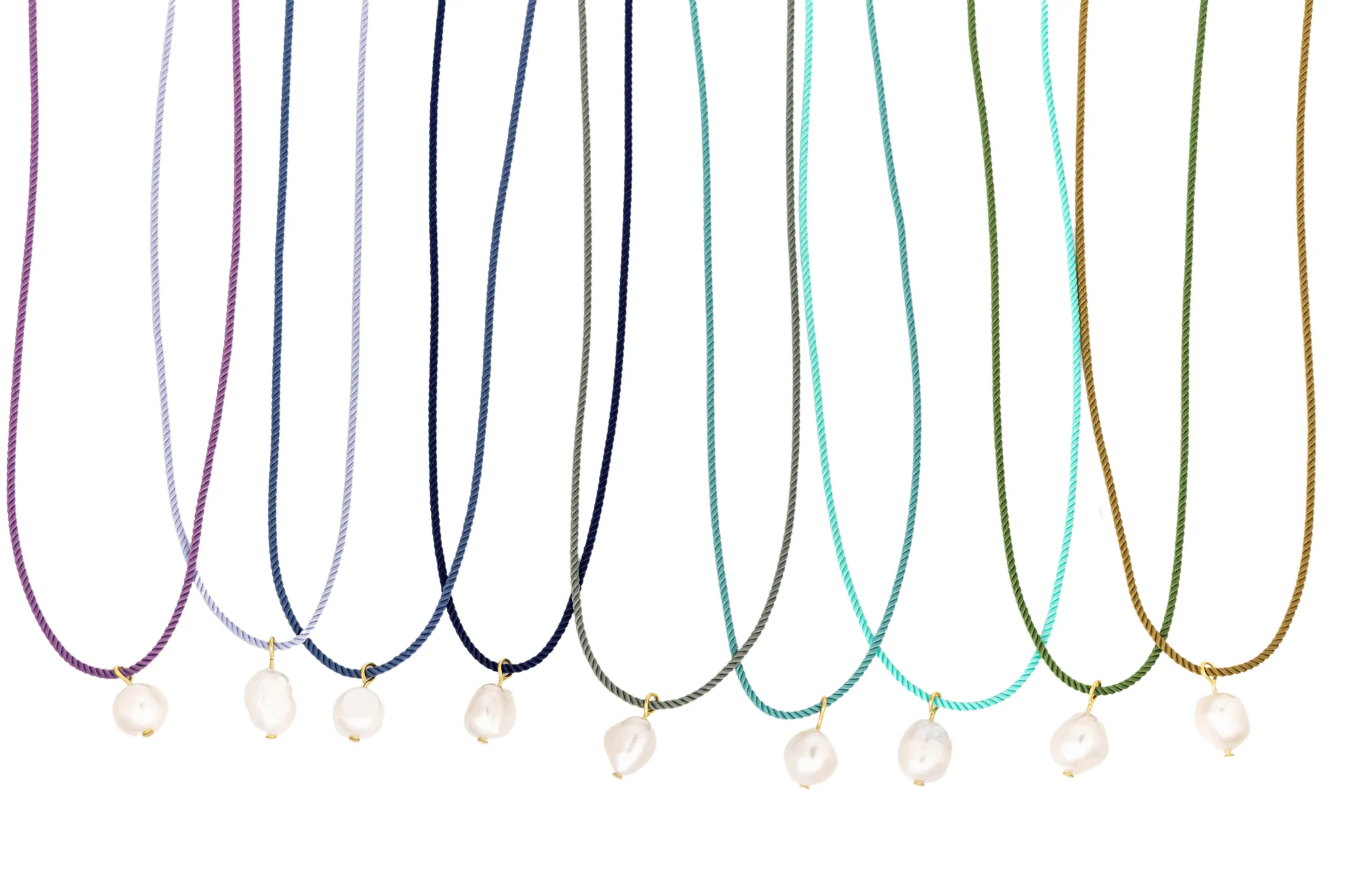 pearl   gray cord necklace