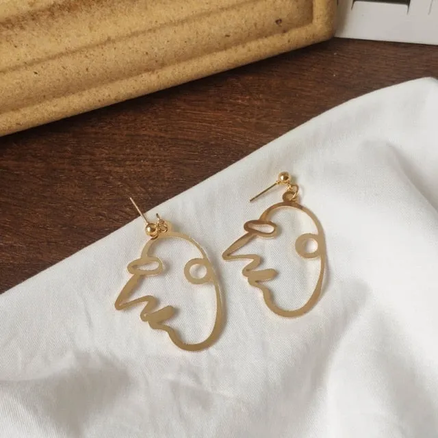 Punk Human Face Drop Earrings For Women Retro Abstract Hollow out Statement Hand Metal Fashion Dangle Earring Jewelry