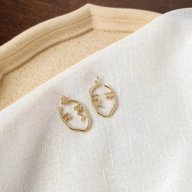 Punk Human Face Drop Earrings For Women Retro Abstract Hollow out Statement Hand Metal Fashion Dangle Earring Jewelry