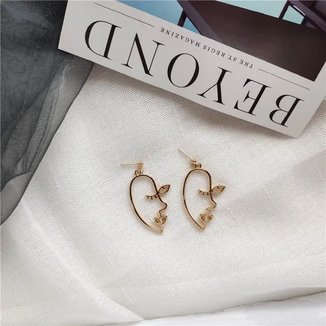 Punk Human Face Drop Earrings For Women Retro Abstract Hollow out Statement Hand Metal Fashion Dangle Earring Jewelry