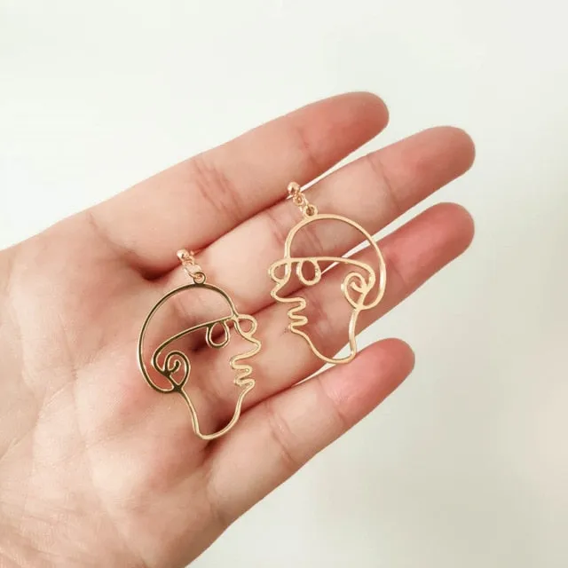 Punk Human Face Drop Earrings For Women Retro Abstract Hollow out Statement Hand Metal Fashion Dangle Earring Jewelry