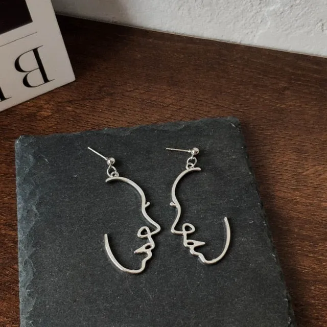 Punk Human Face Drop Earrings For Women Retro Abstract Hollow out Statement Hand Metal Fashion Dangle Earring Jewelry