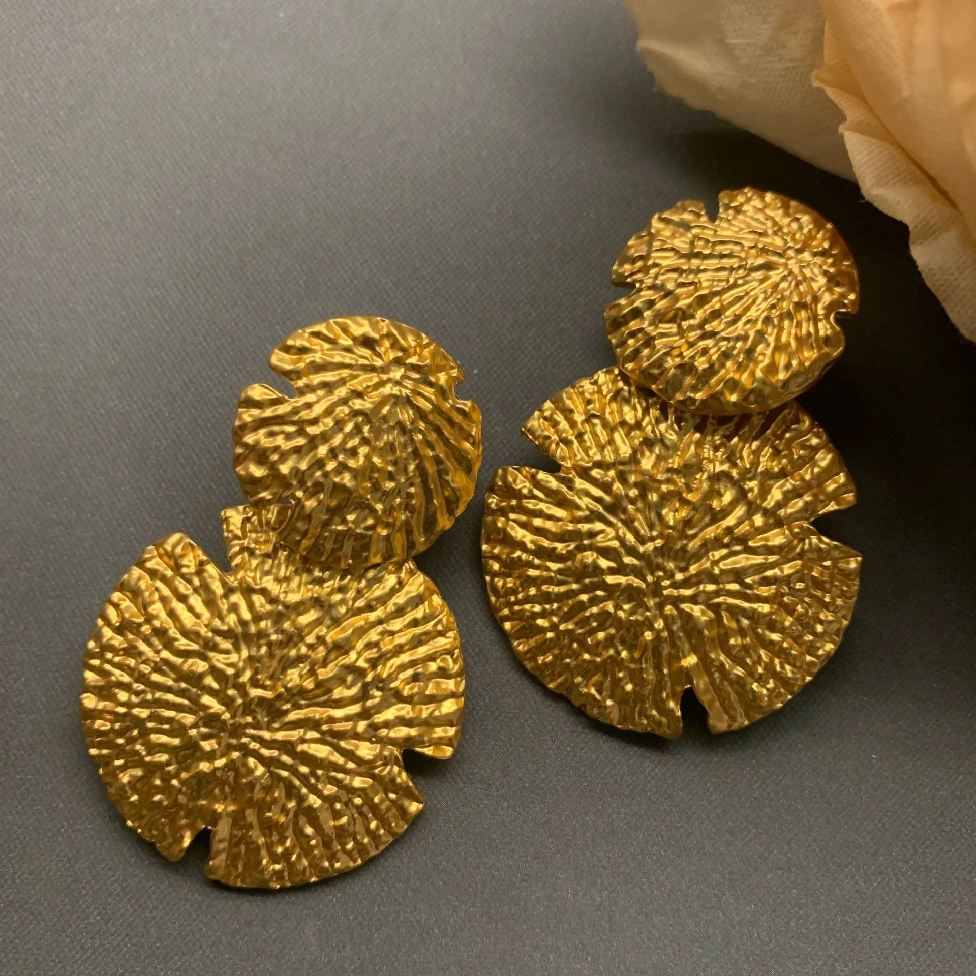 "Exaggerated Irregular Lotus Leaf" Silver Needle Earrings