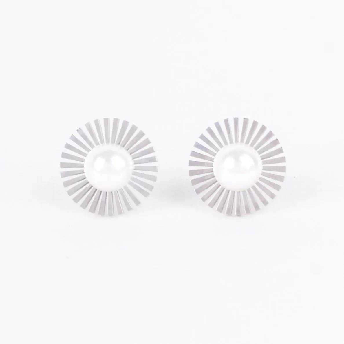 Silver Pearl Centric Earrings