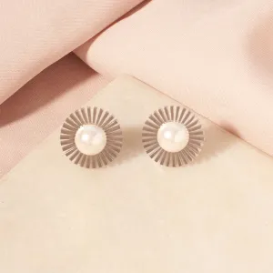 Silver Pearl Centric Earrings