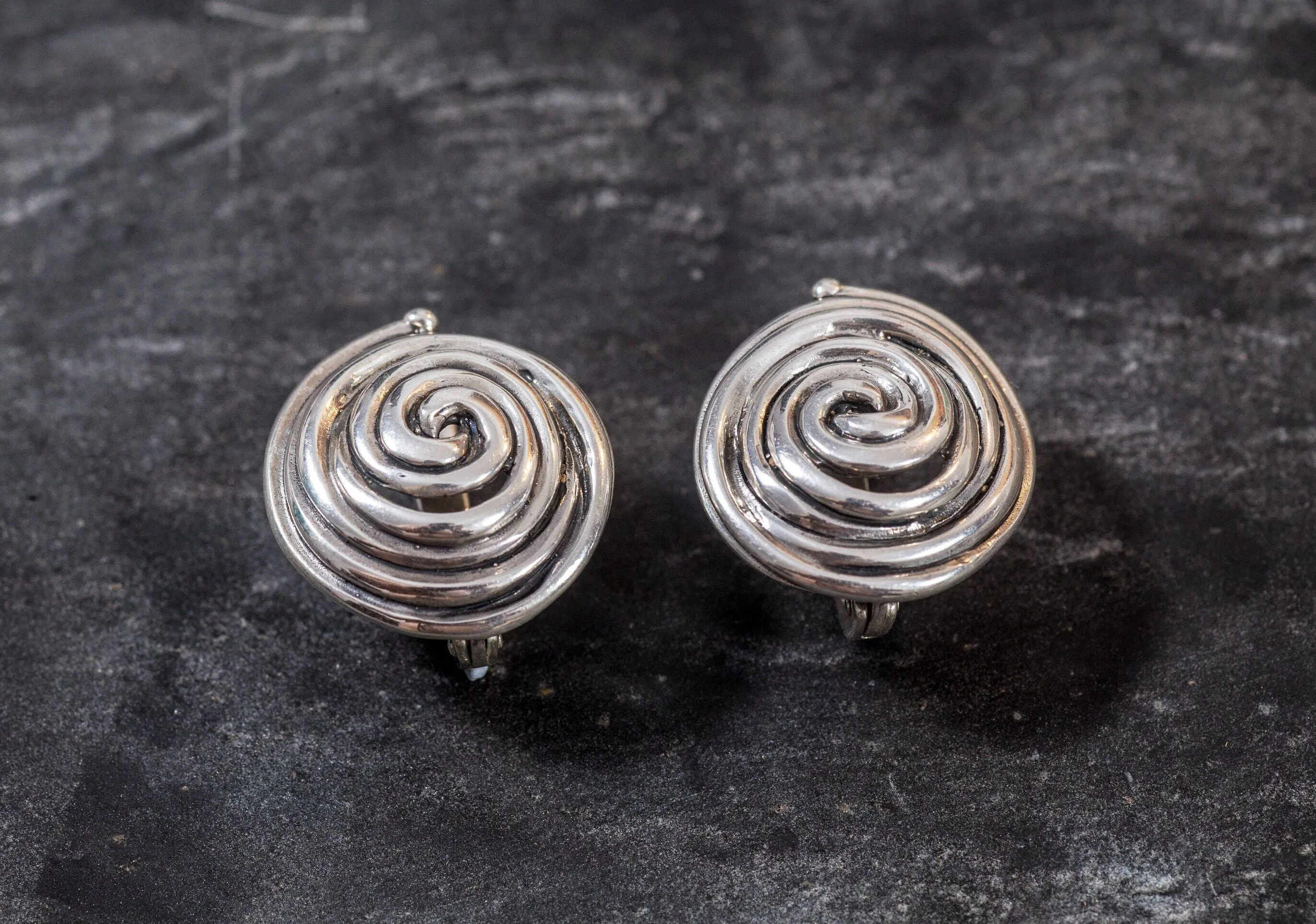 Swirl Silver Earrings - Round Artistic Studs - Spiral Statement Earrings