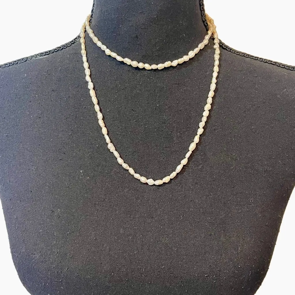 Vintage Long Single Strand Of Fresh Water Pearls Off White 36 Necklace