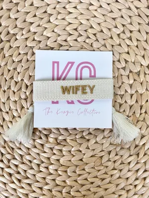 Wifey tassel bracelet white